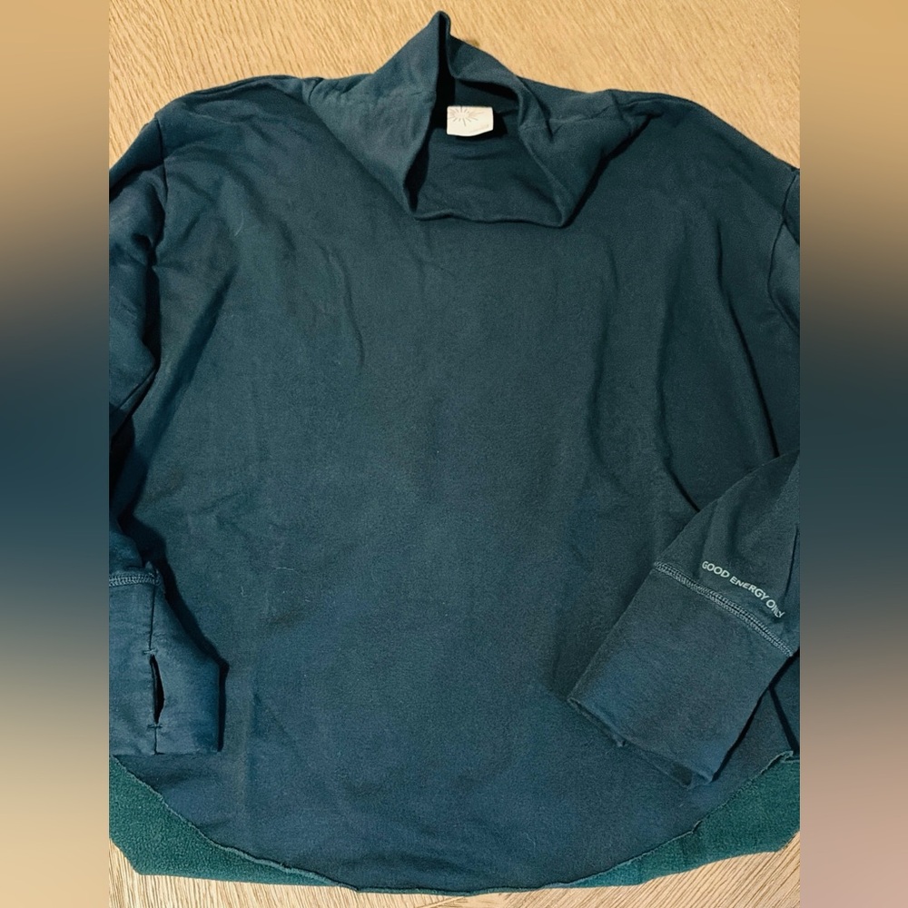 Aerie Offline Dark Green super soft